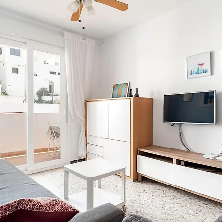 Casa Poniente * קוניל דה לה פרונטרה